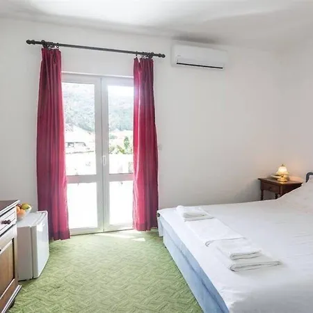 Jovana Hotel